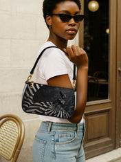 Monarch of Lines Classic Zip Pochette QR0XD438