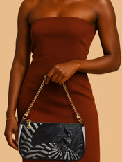 Monarch of Lines Classic Zip Pochette QR0XD438