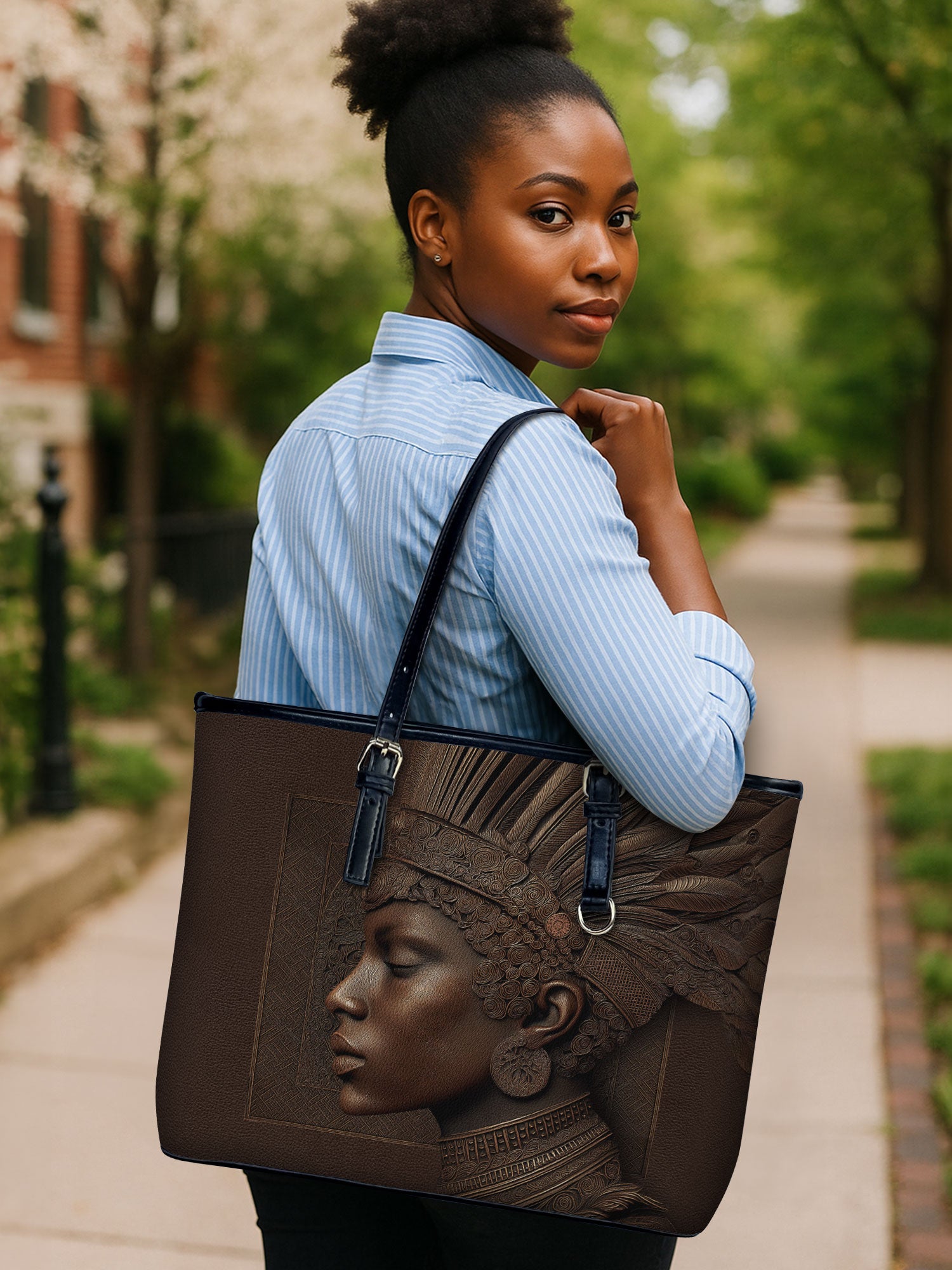 Back to Africa V1 Leather Bucket Bag QR0XD730