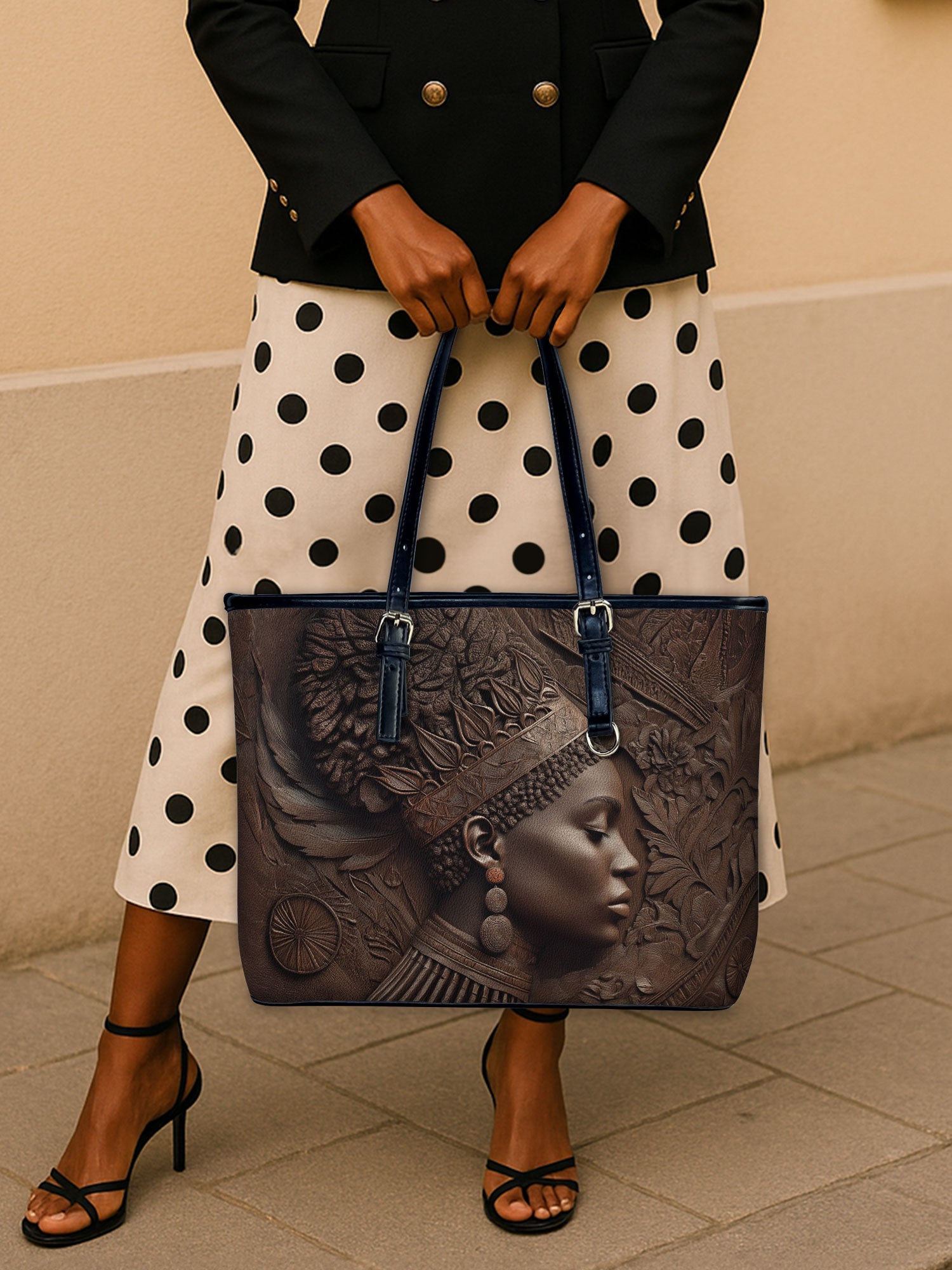 Back to Africa V2 Leather Bucket Bag QR0XD731