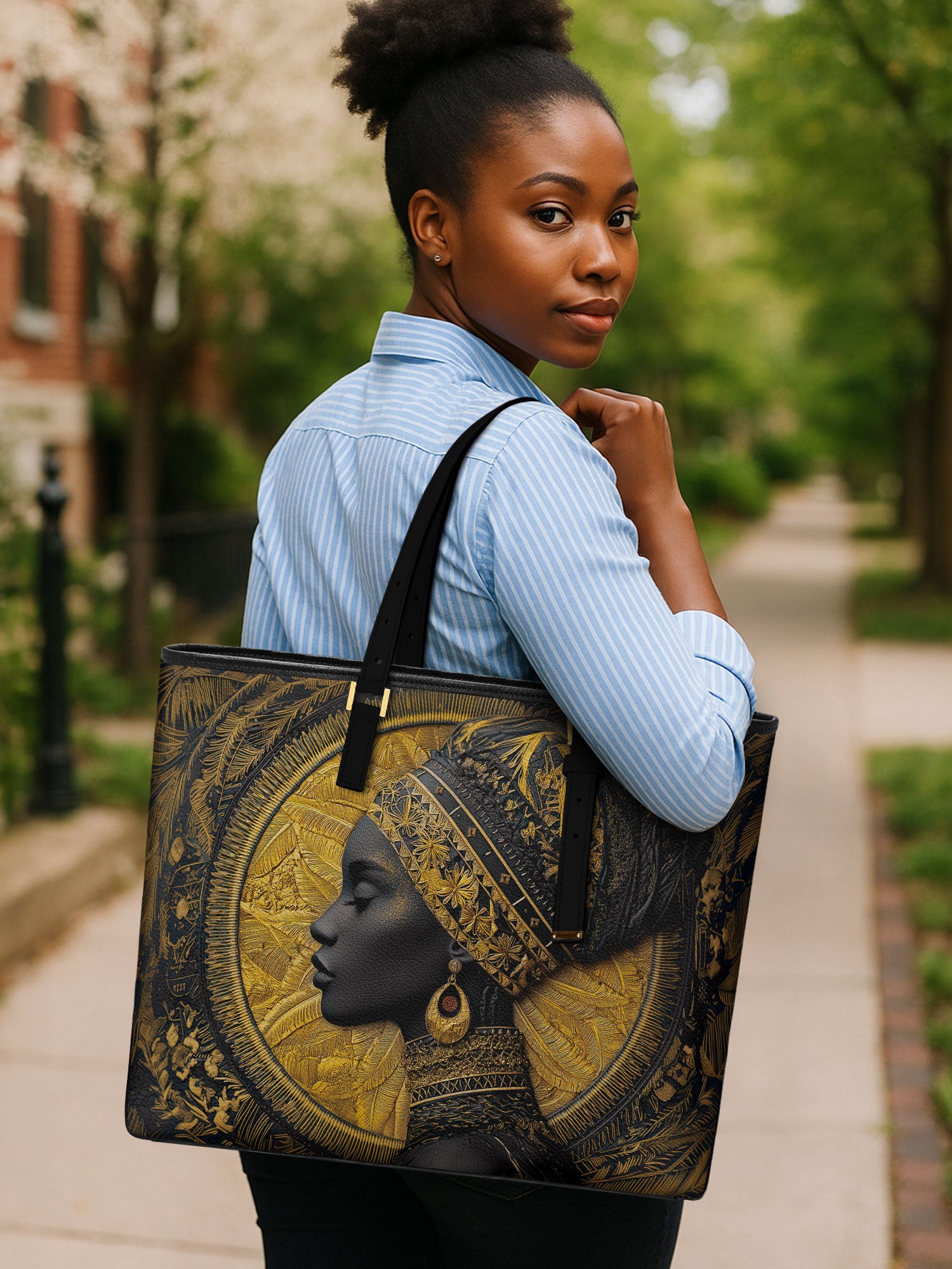 Bold Skin Sleek Leather Tote QR0TD025