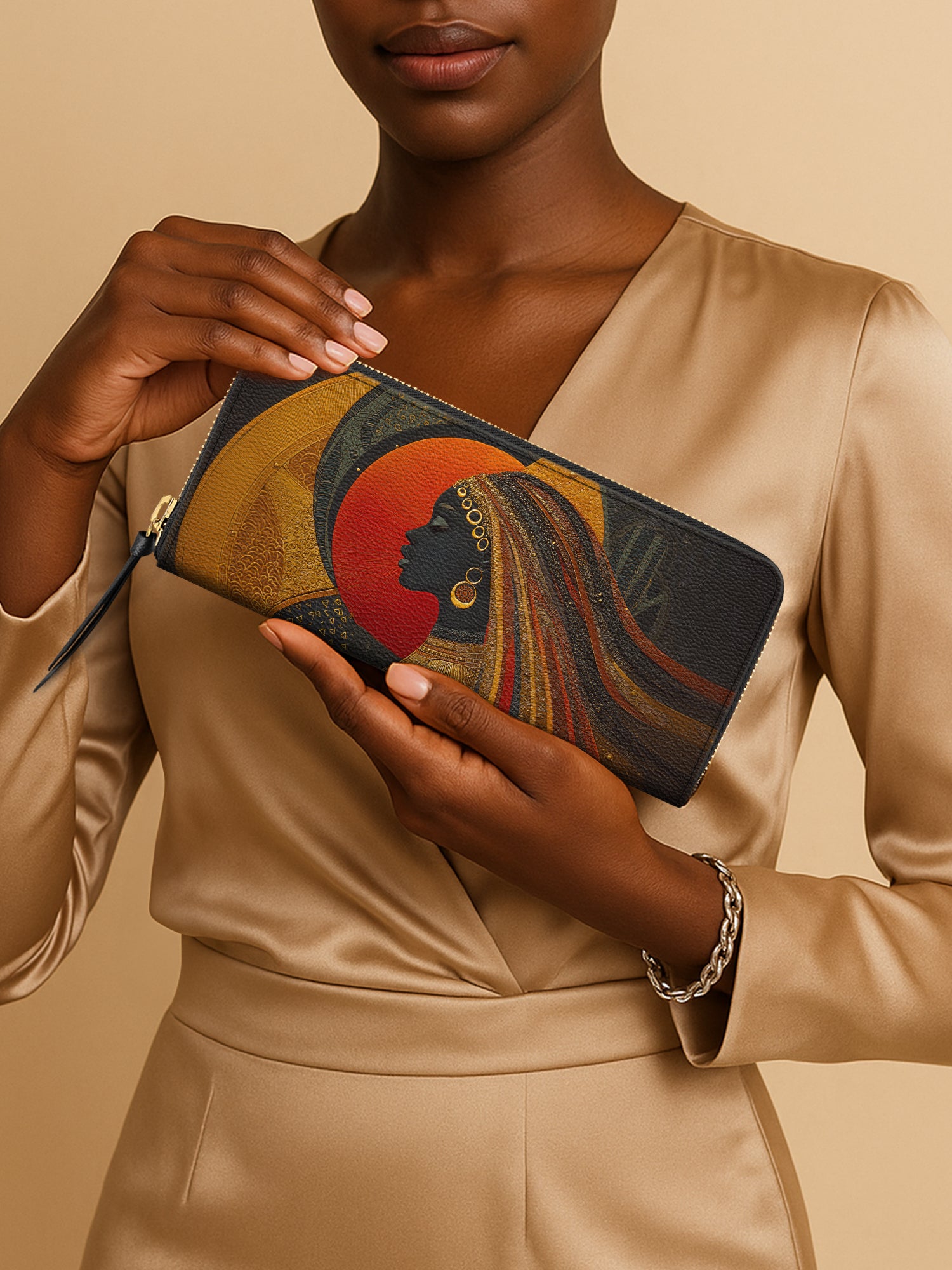 Goddess In Eclipse Slimline Zippy Wallet QR0XD089