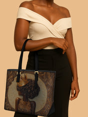 Coiled Glory Sleek Leather Tote QR0XD095