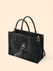 Crowned In Onyx Premium Leather Handbag QR0XD119