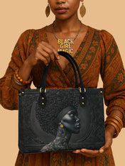 Crowned In Onyx Premium Leather Handbag QR0XD119