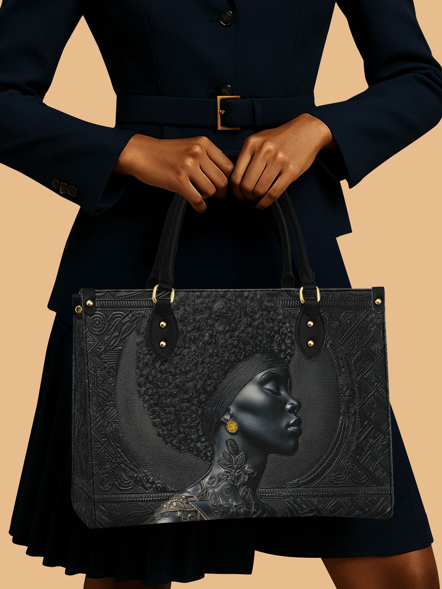 Crowned In Onyx Premium Leather Handbag QR0XD119