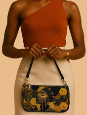 Queen Bee Classic Zip Pochette QR0XD202