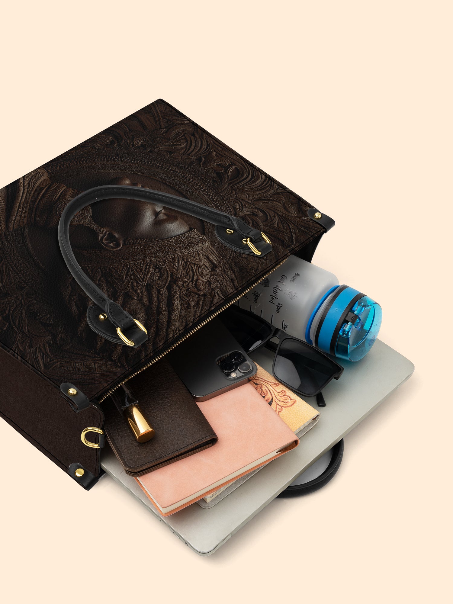 Warrior Queen Spirit Premium Leather Handbag QR0XD276