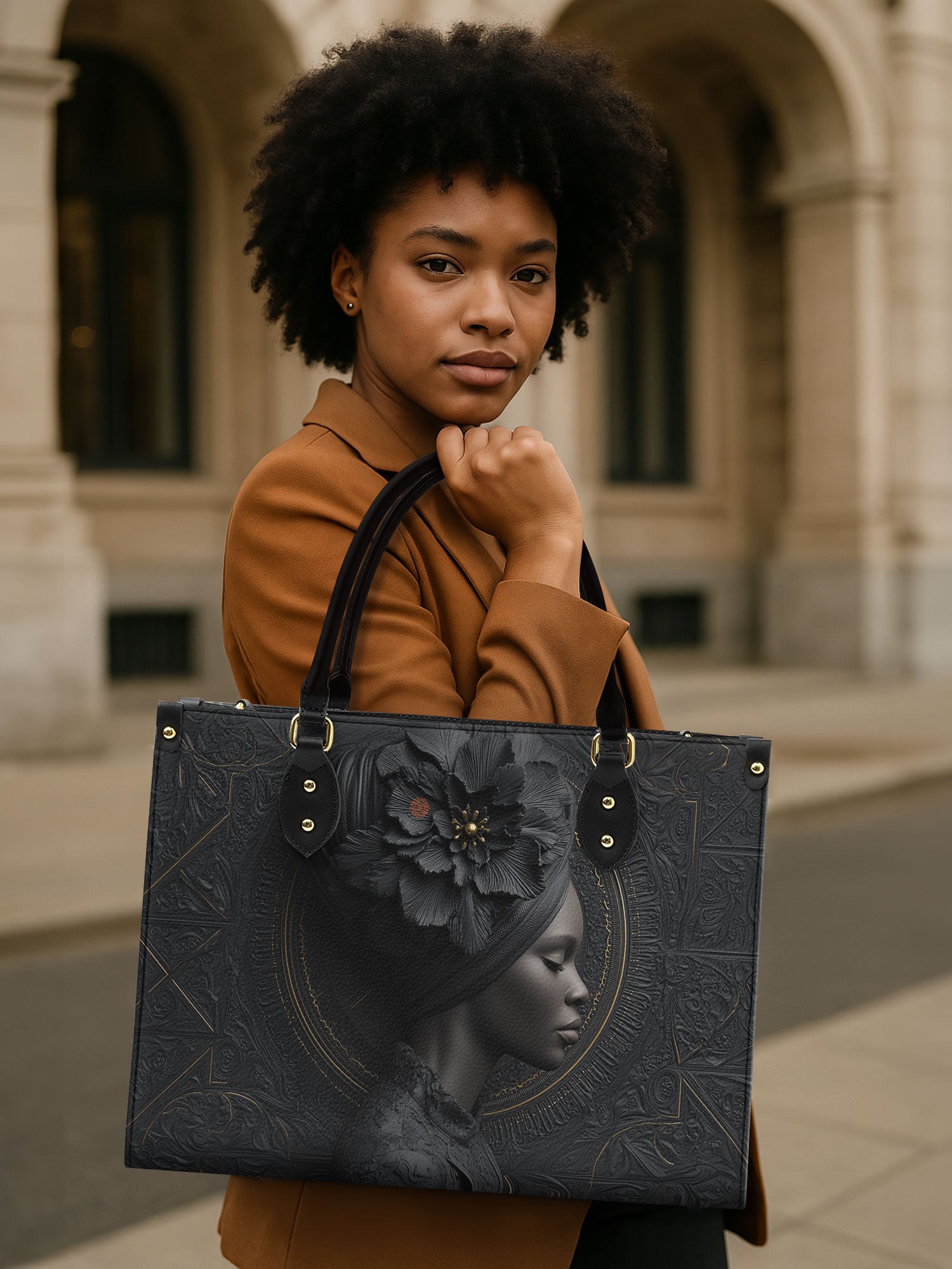 Noir Dahlia Premium Leather Handbag QR0TV094