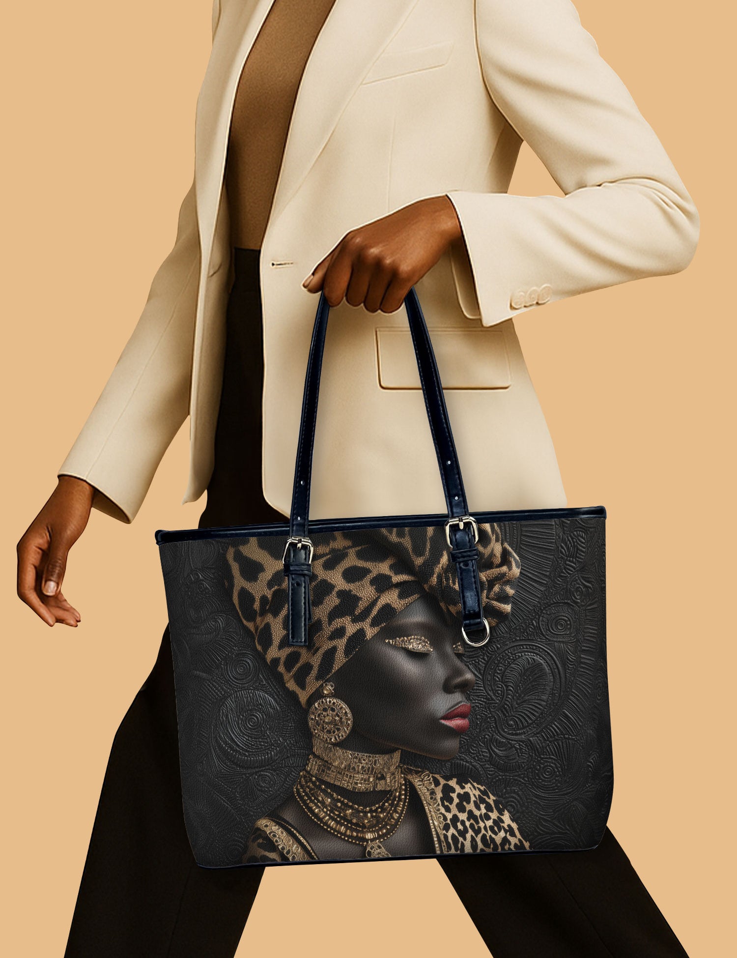 20251023_BUCKET-BAG_African-Grace_ARND135_ADSG122_Mockup_Focus_2.jpg