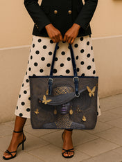Voices of Glory Leather Bucket Bag QR0XD722