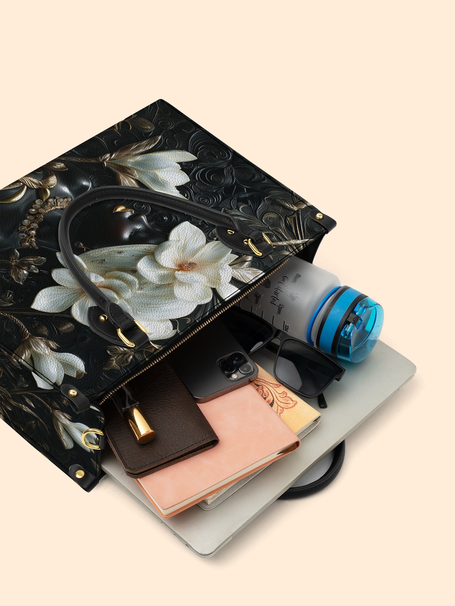 Magnolia Sovereign Premium Leather Handbag QR0XD291