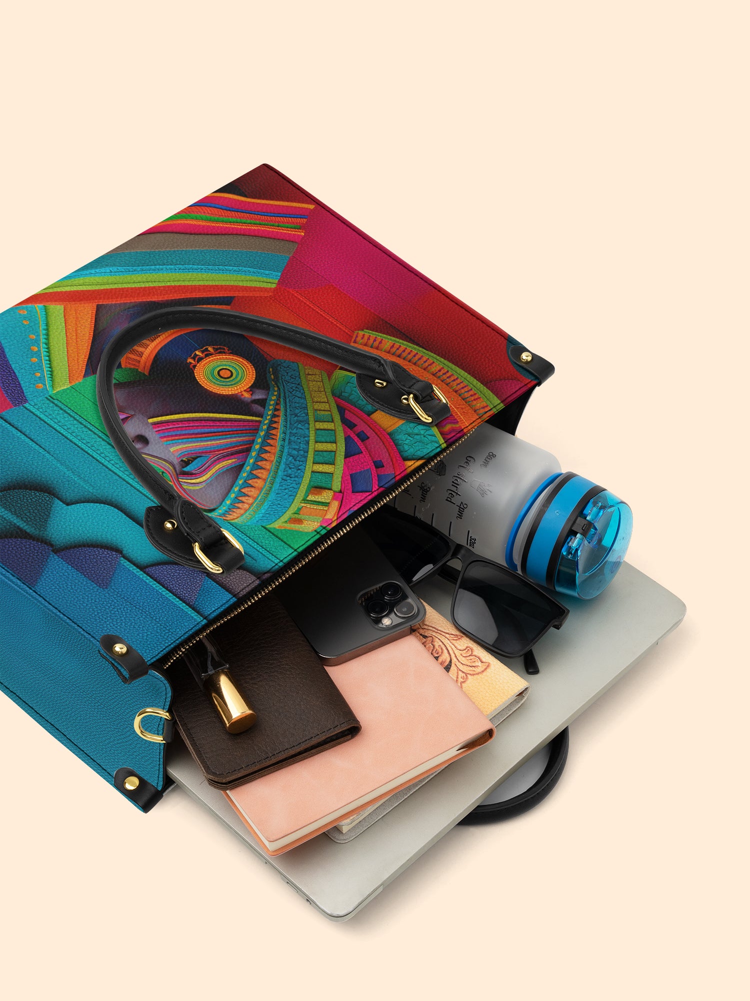 Wrapped Legacy Premium Leather Handbag QR0TD242