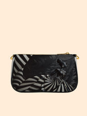 Monarch of Lines Classic Zip Pochette QR0XD438