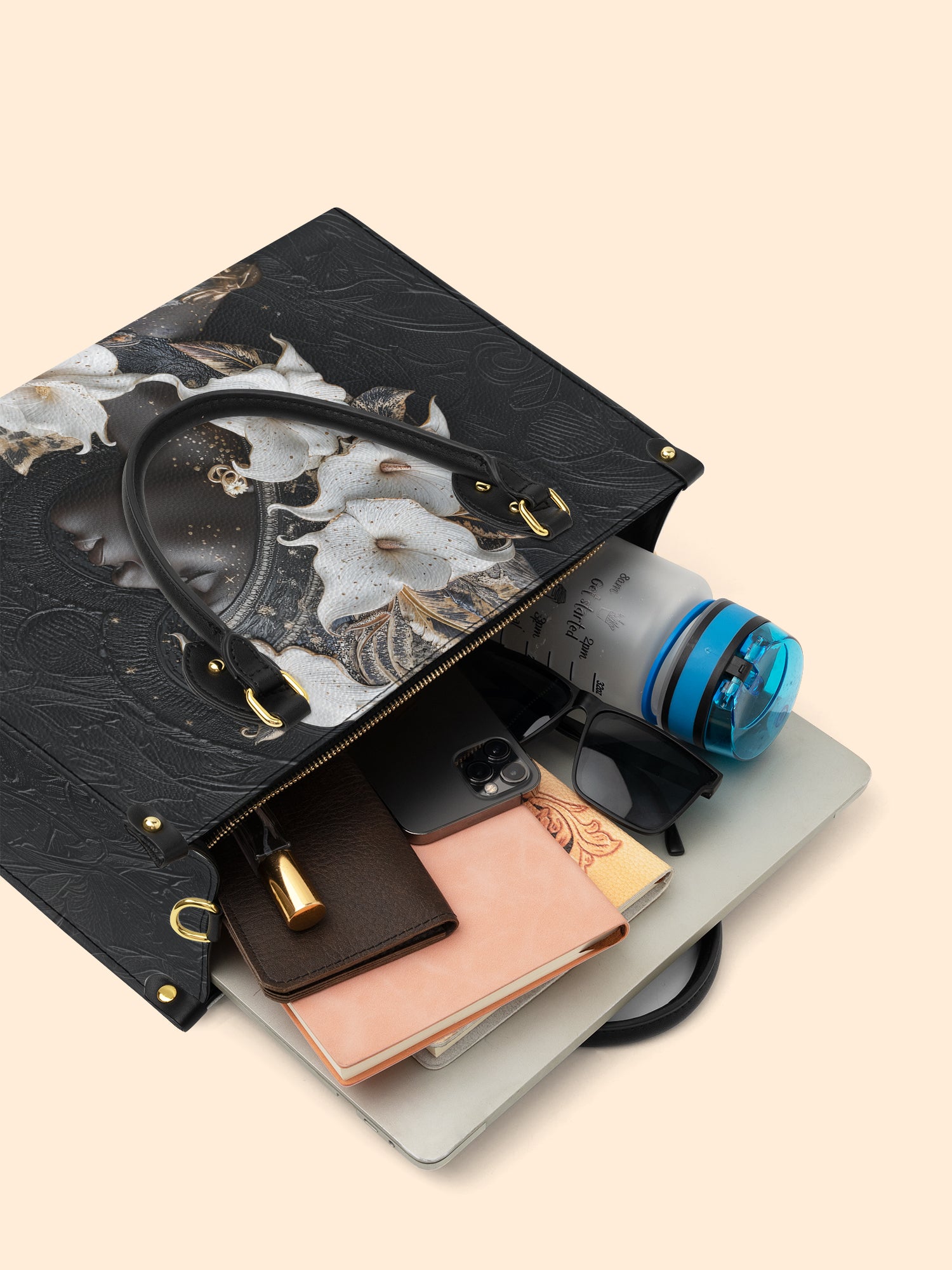 Noir Serenity Premium Leather Handbag QR0TD213