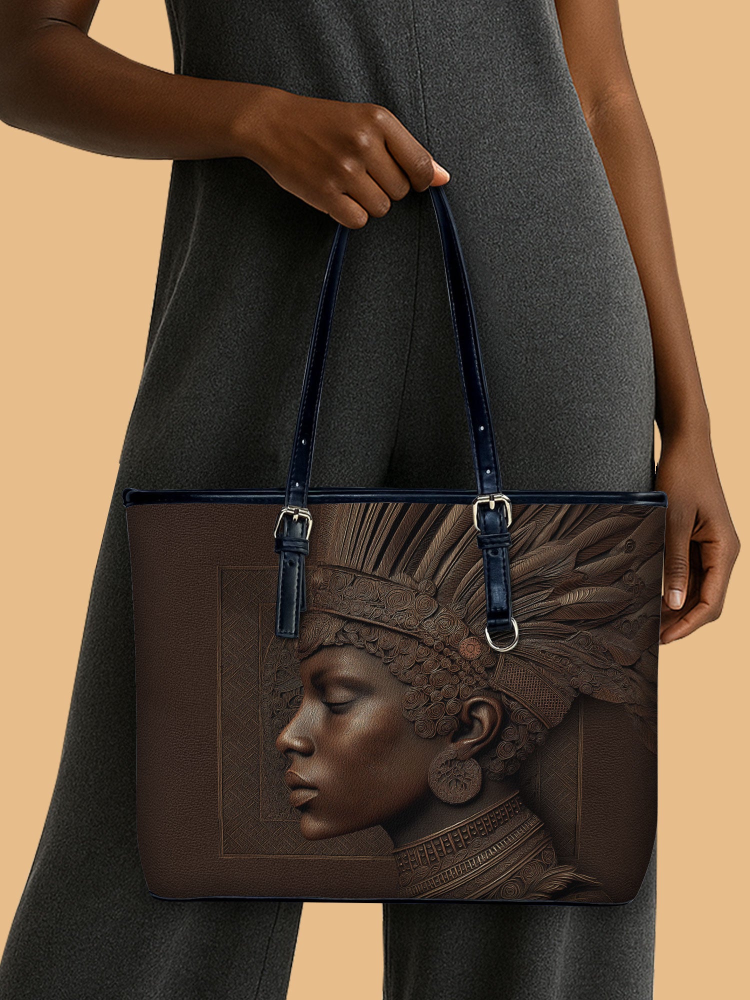 Back to Africa V1 Leather Bucket Bag QR0XD730