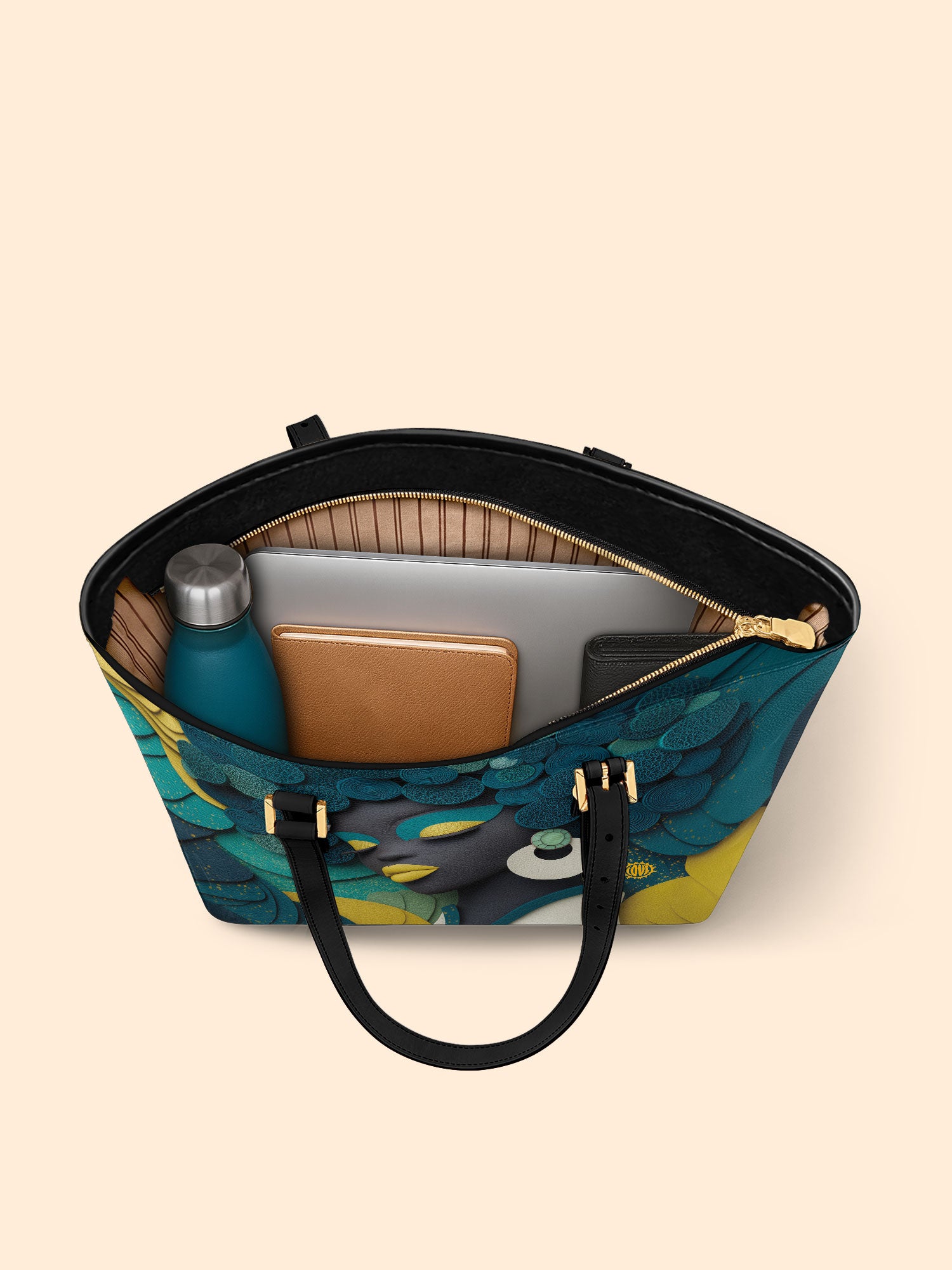 Echo Coil Sleek Leather Tote QR0TD112