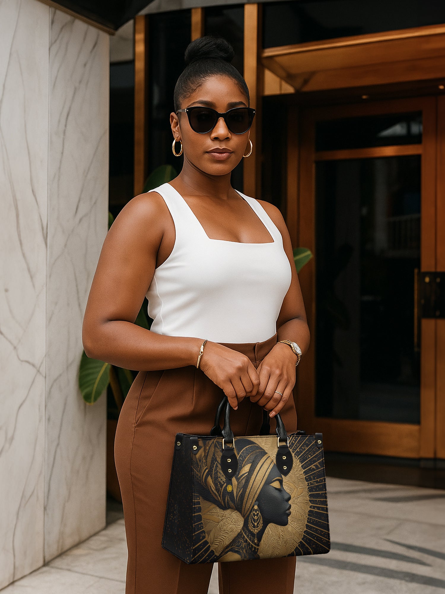 Royal Flesh Premium Leather Handbag QR0TD093