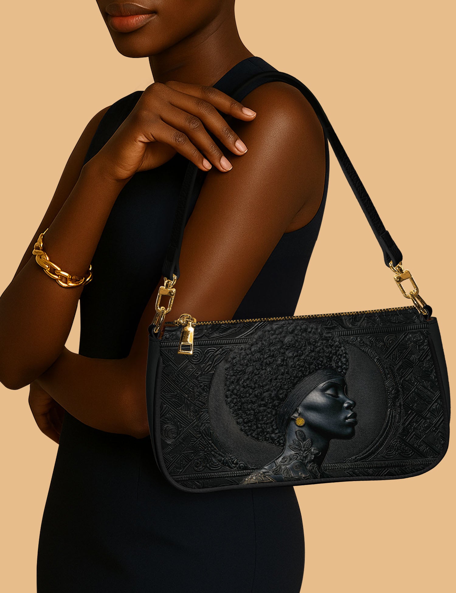 MOCKUPFOCUS1_20250806_Pochette_BLACK_CrownedInOnyx_ARND135_ADSG055.jpg