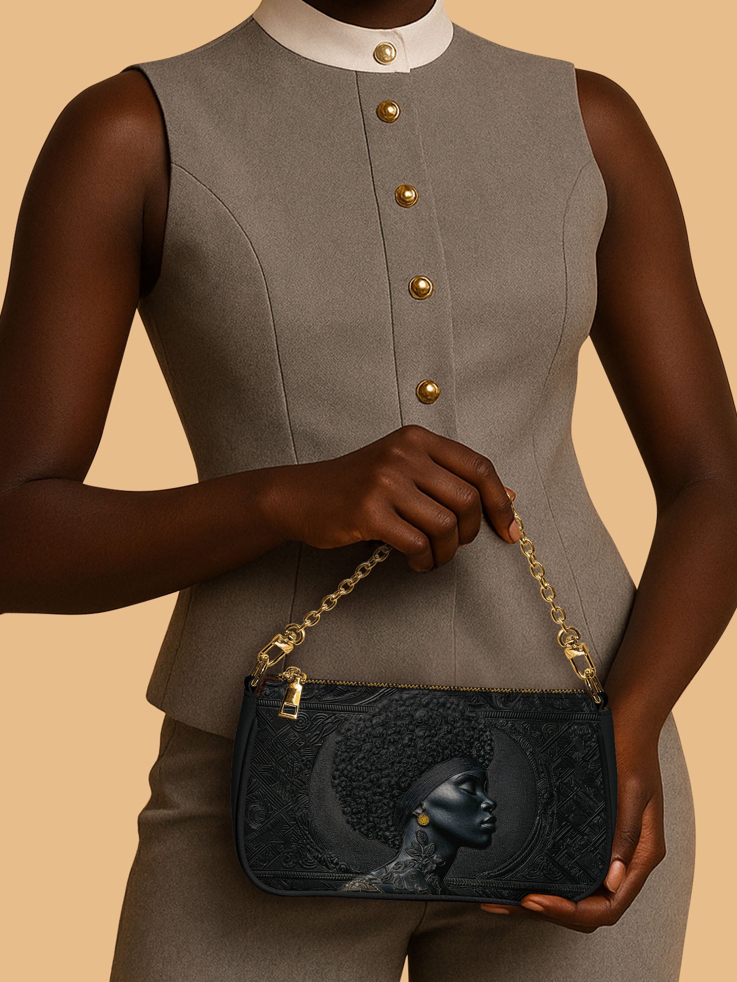 Crowned In Onyx Classic Zip Pochette QR0XD105