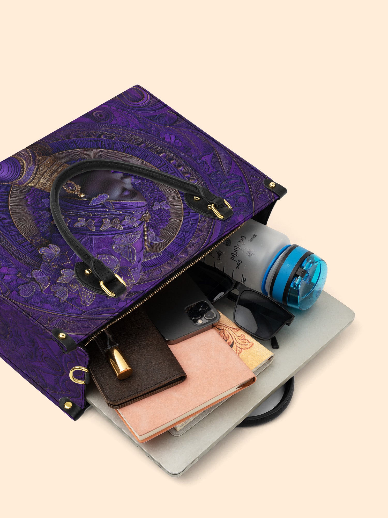 Divine Majesty Premium Leather Handbag QR0XD650