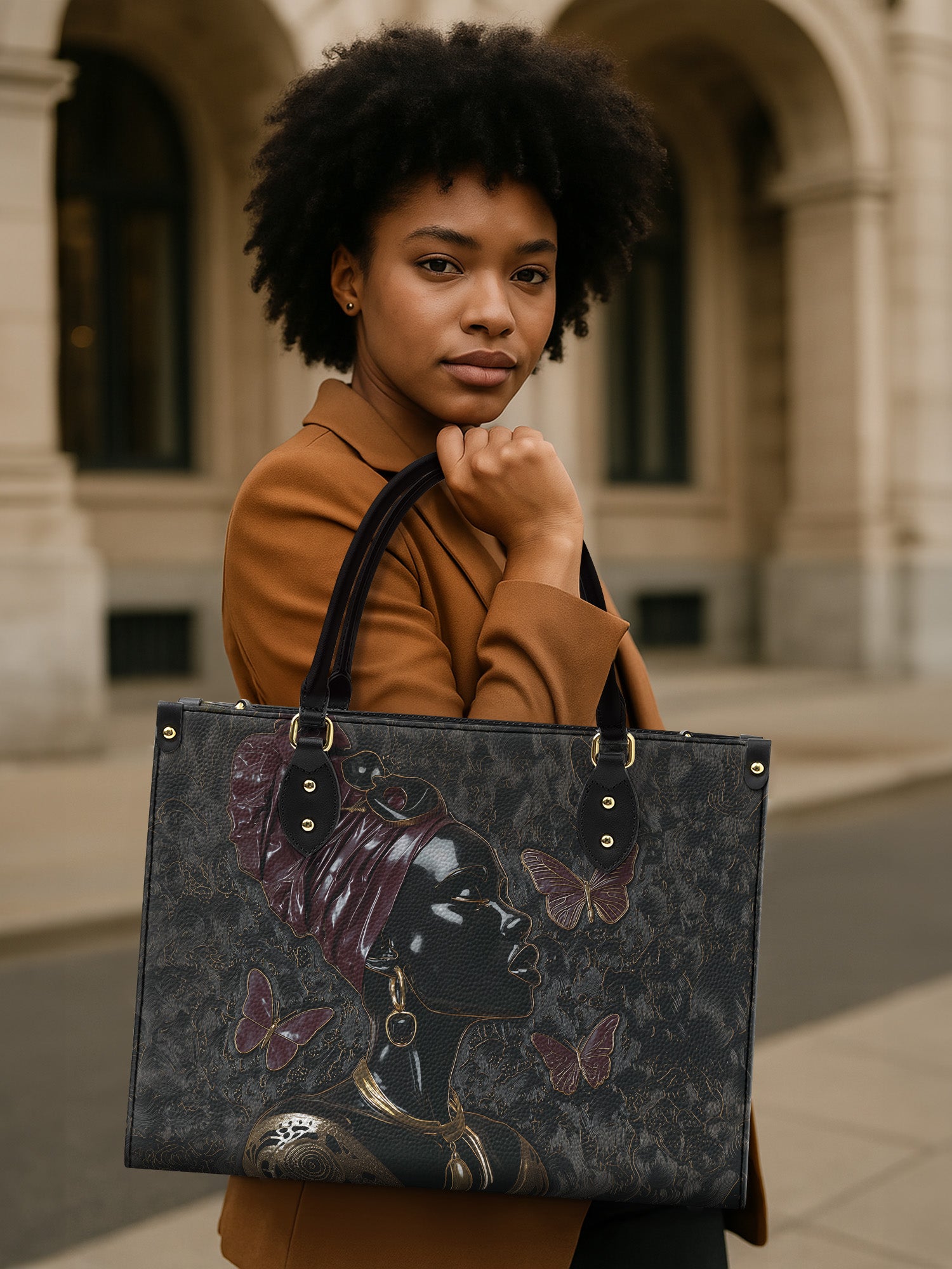 Belle Papillon Premium Leather Handbag QR0XD633