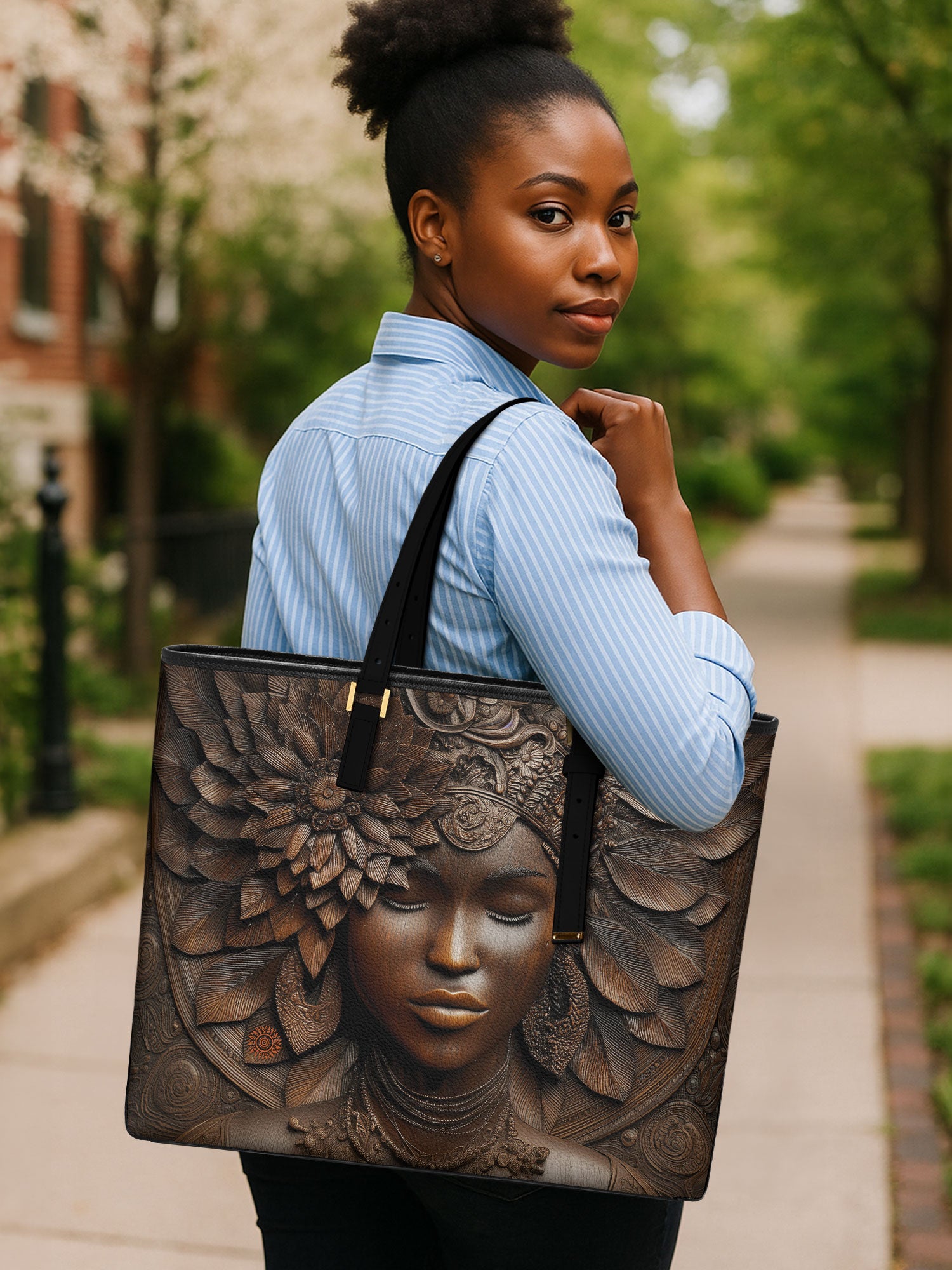 Ancestor Call Sleek Leather Tote QR0XD354