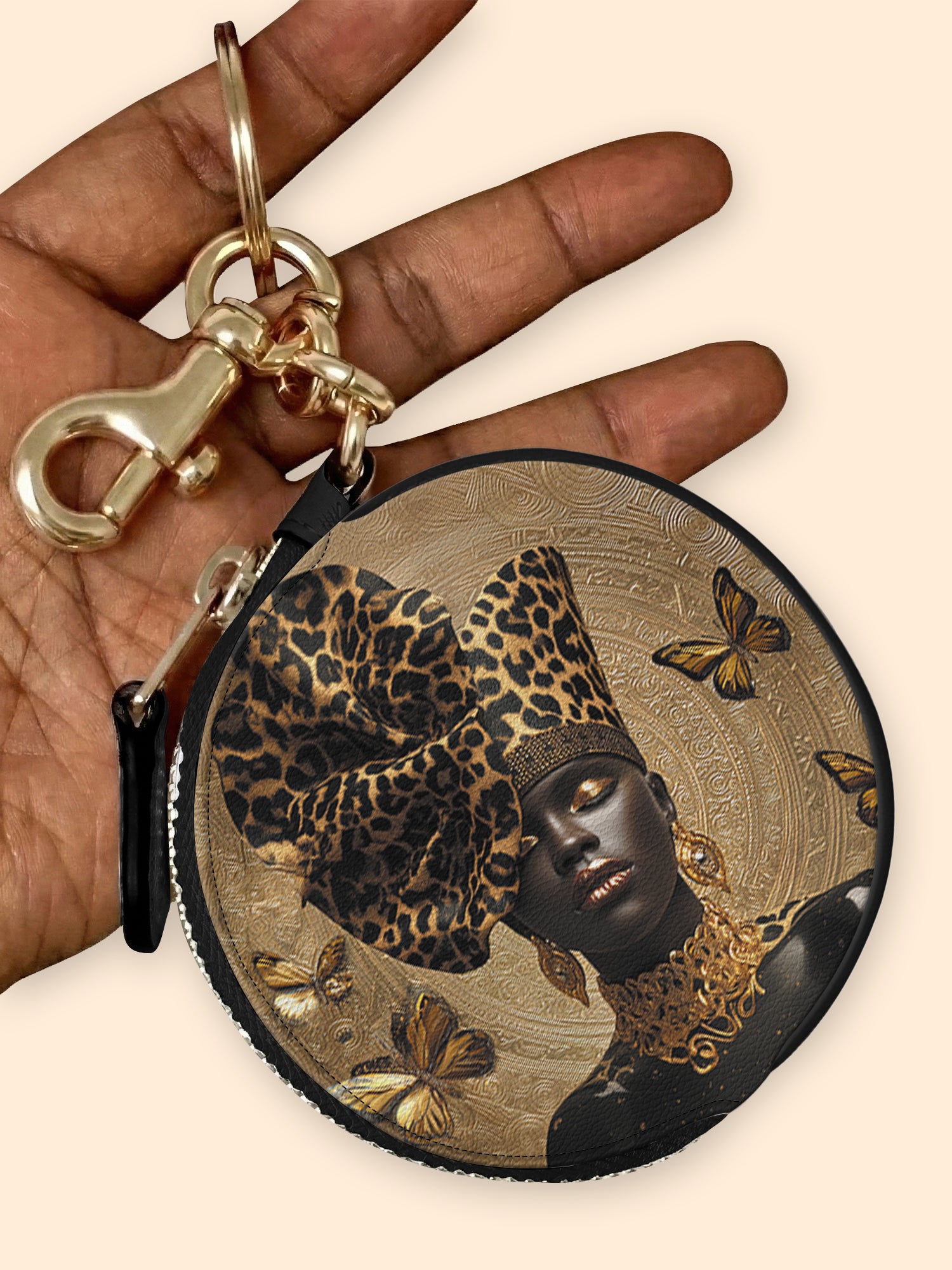 Absolute Allure Circular Coin Pouch Bag Charm QR0XD642