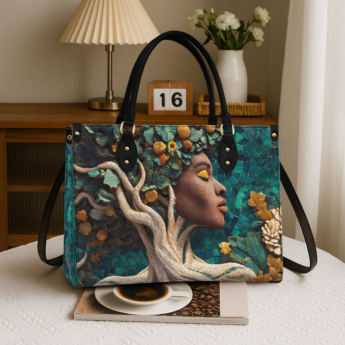 Living Ebony Premium Leather Handbag QR0TV049