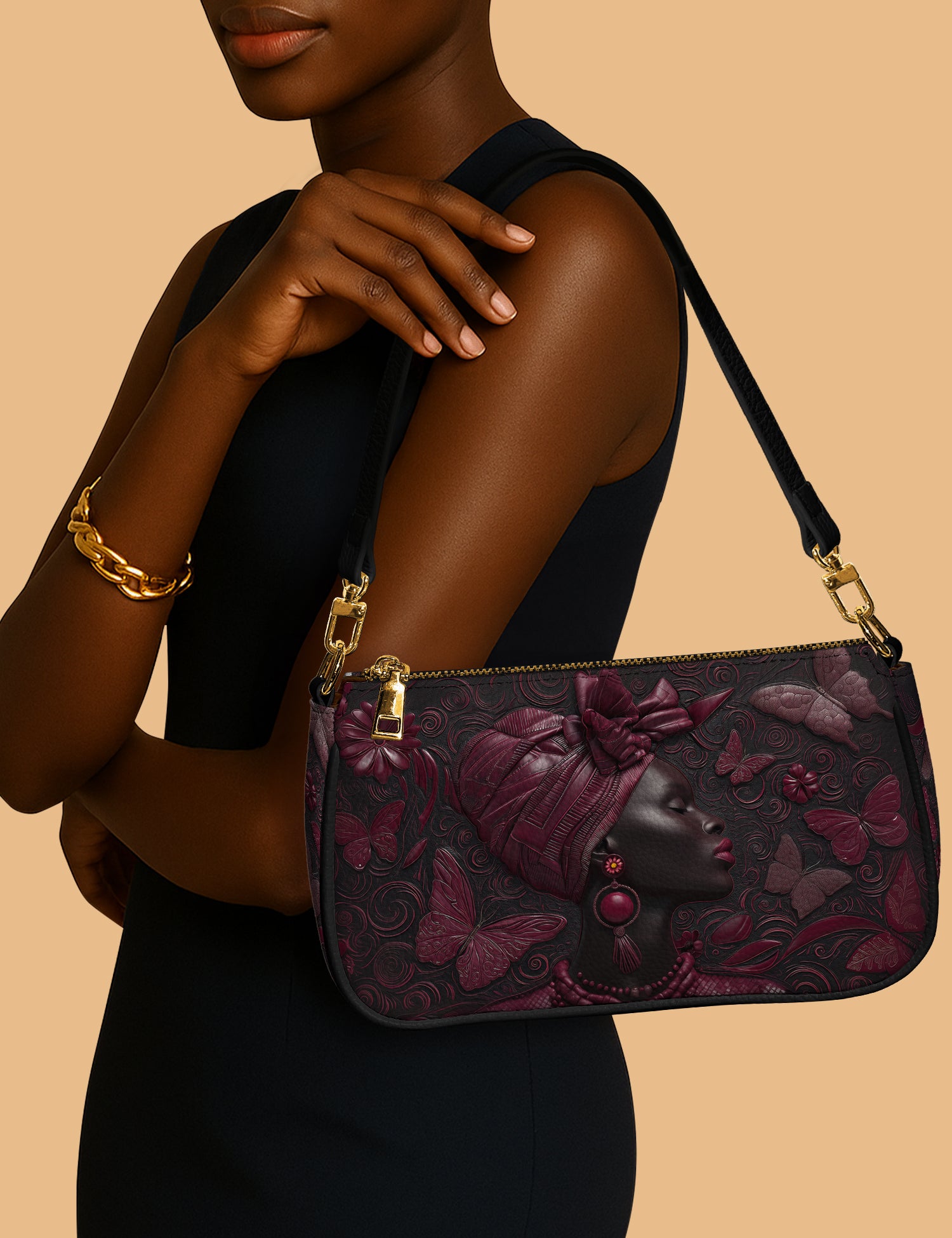 20250821_POCHETTE_Crimson-Rite_ARND135_ADSG143_Mockup_Focus1.jpg