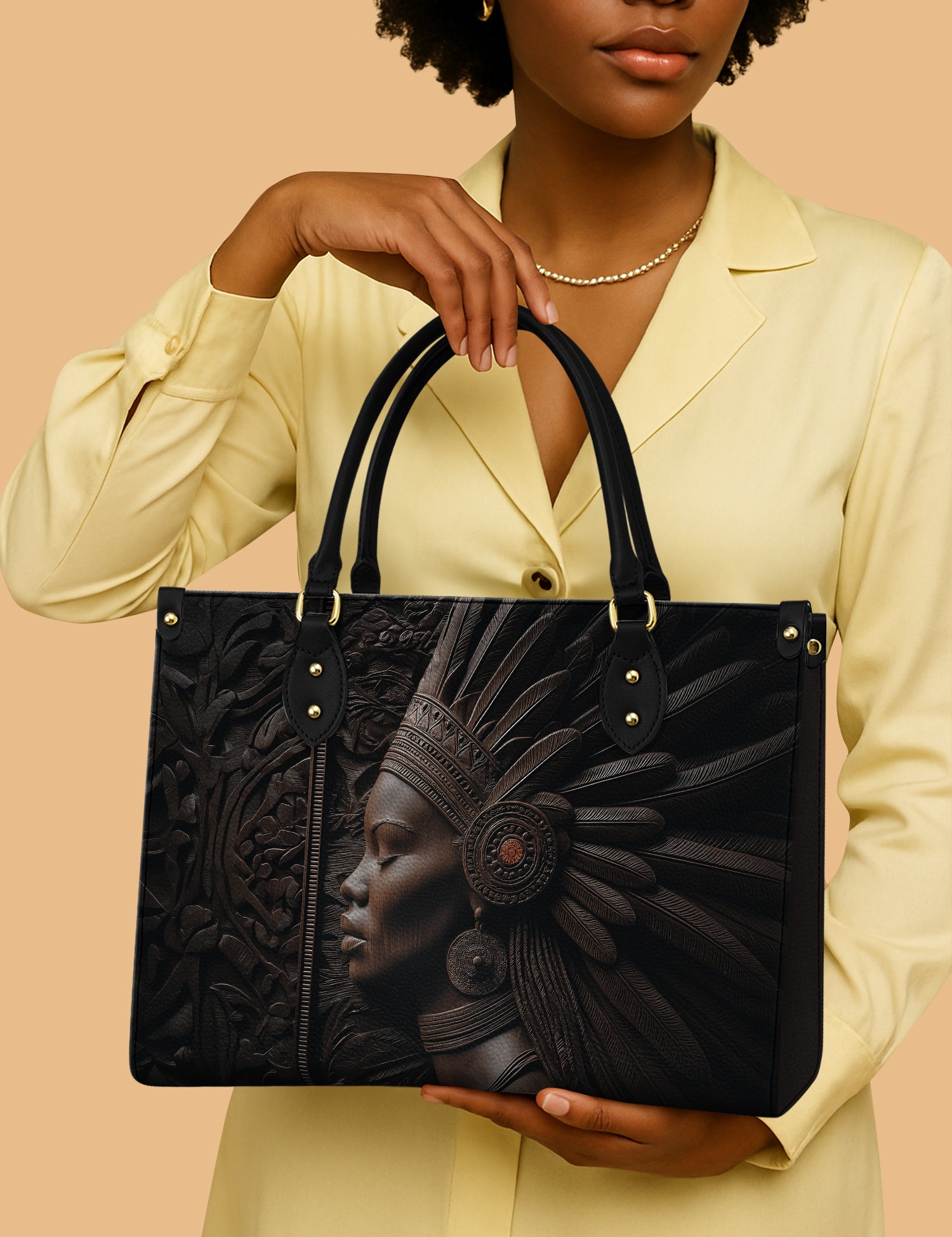 20250822_LE_BLACK_Ebony-Crown-Queen_ARND135_ADSG143_Mockup_Focus1.jpg