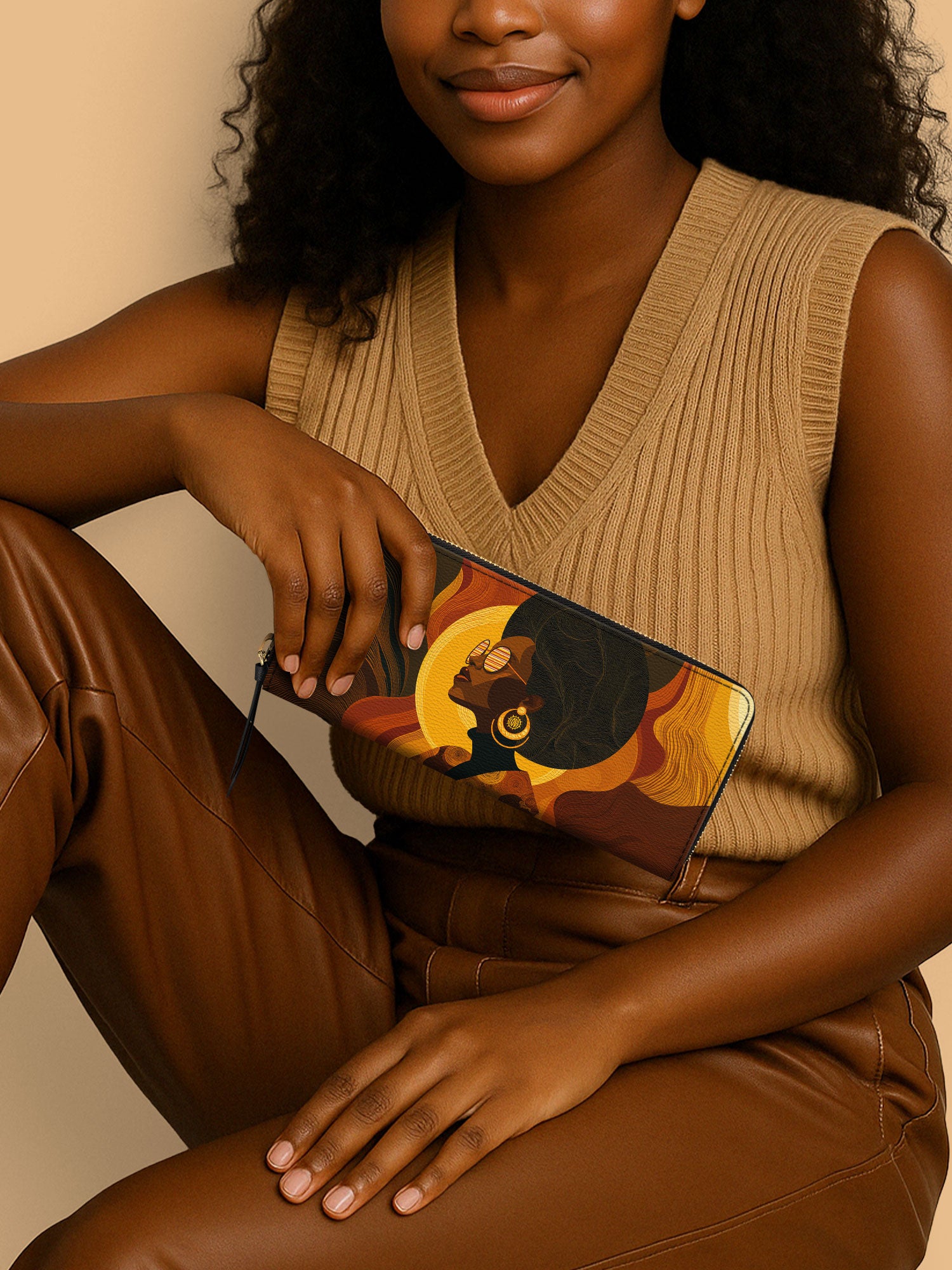 Bold In Black Slimline Zippy Wallet QR0TD388