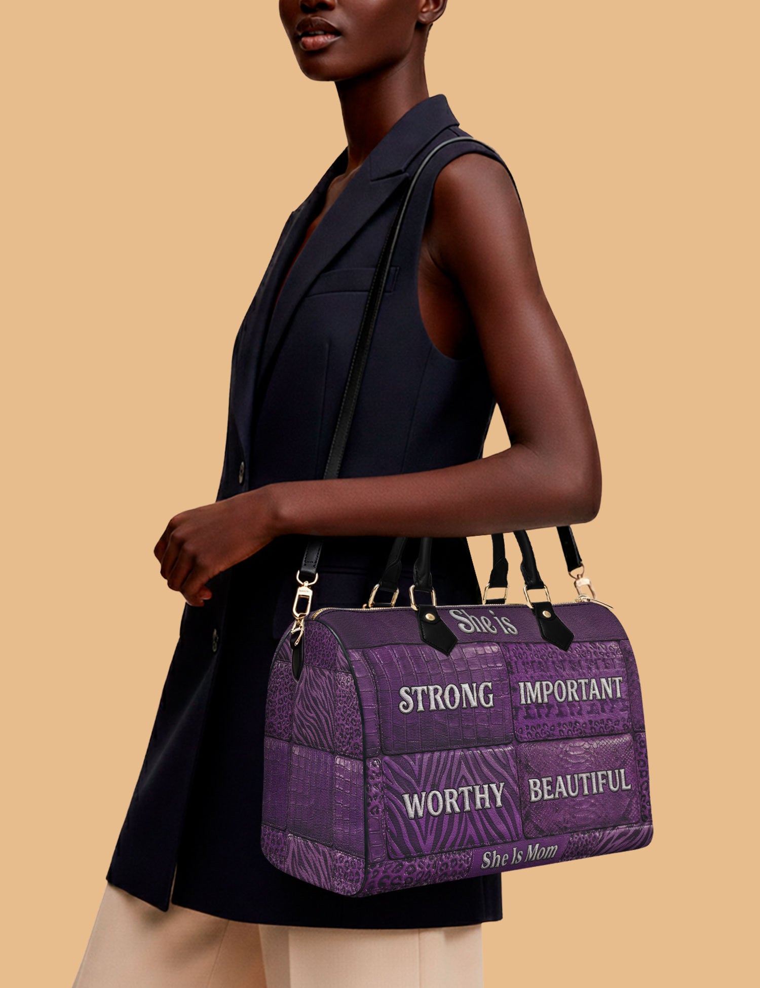 20260210_SPEEDY_SHE-IS-MOM_ARND137_ADSG122_Ver-1_Mockup_Focus_3.jpg
