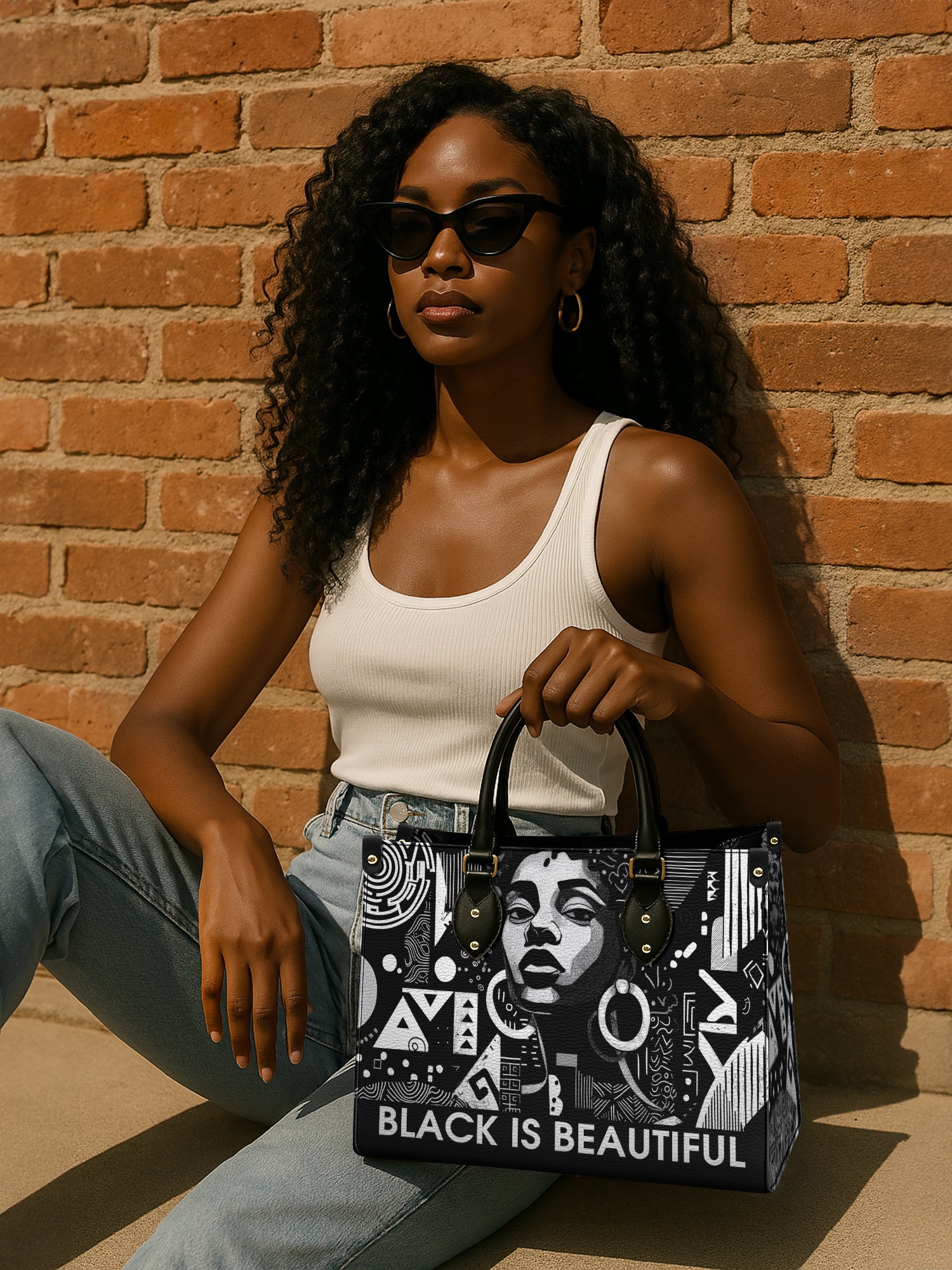 Black Beauty Premium Leather Handbag QR0XD1026