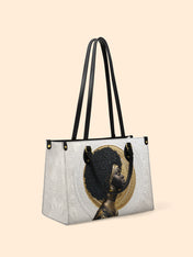 Crowned In Heritage Premium Leather Handbag QR0TV196