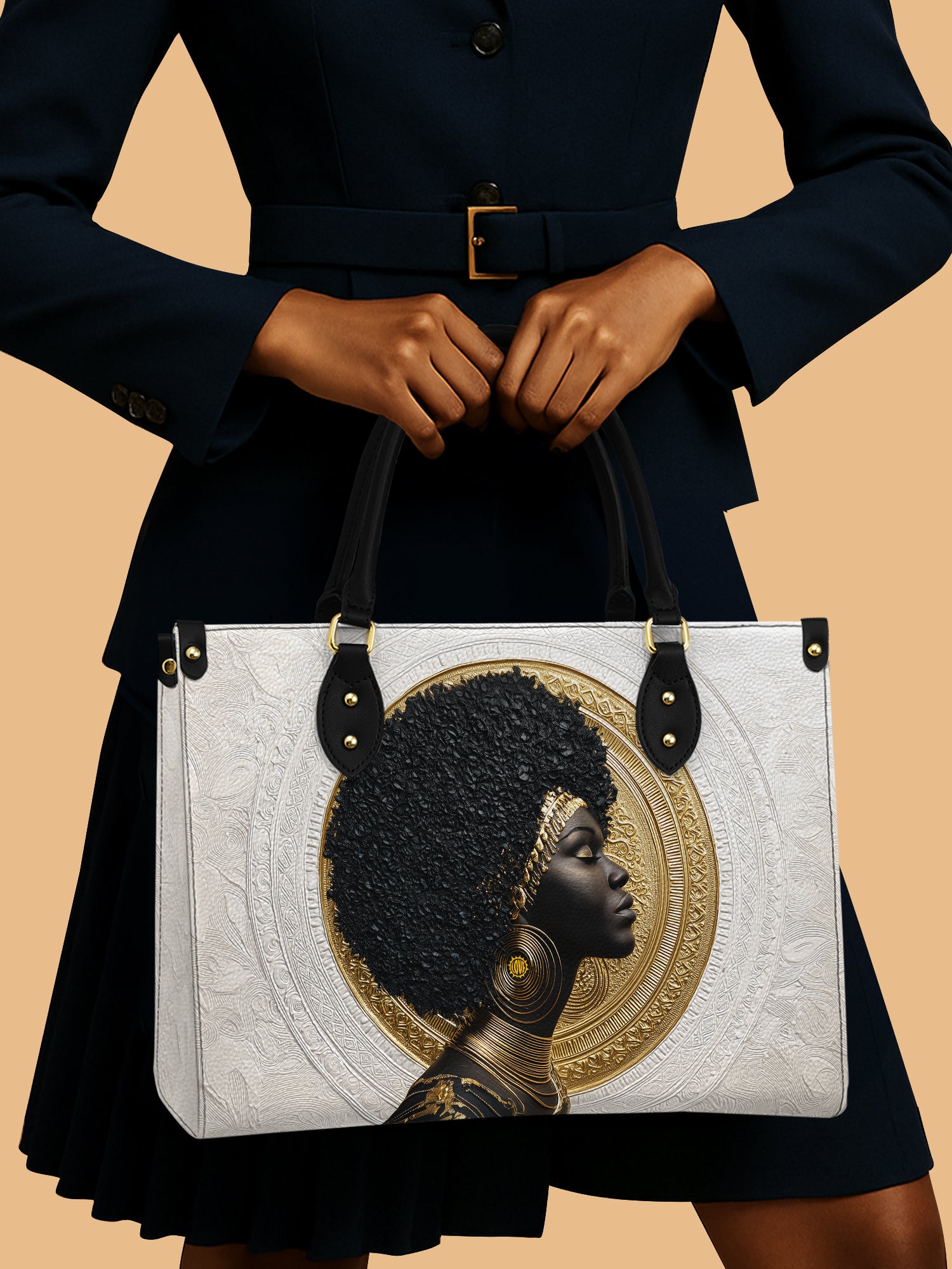 Crowned In Heritage Premium Leather Handbag QR0TV196