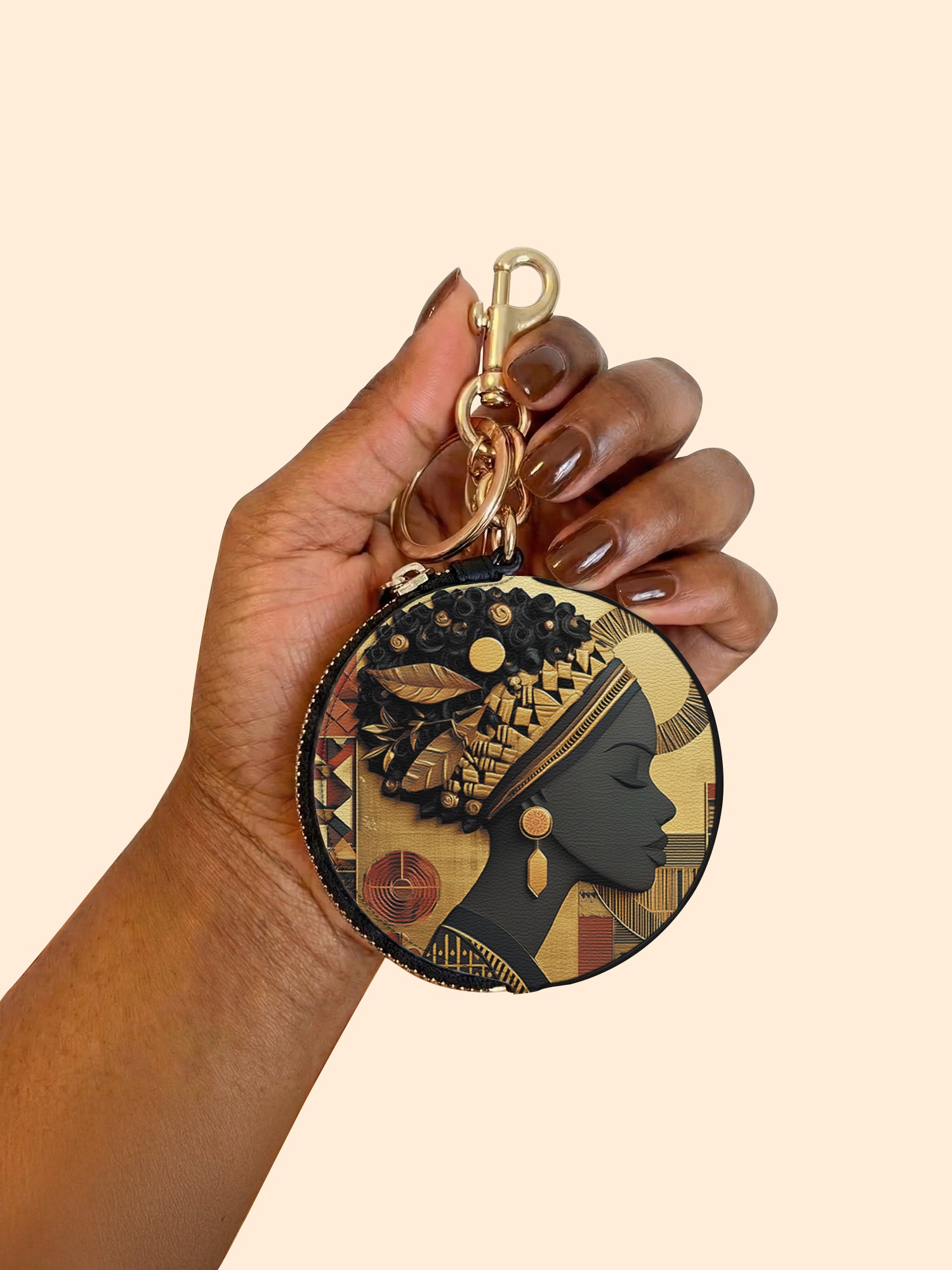Bold African Circular Coin Pouch Bag Charm QR0XD810