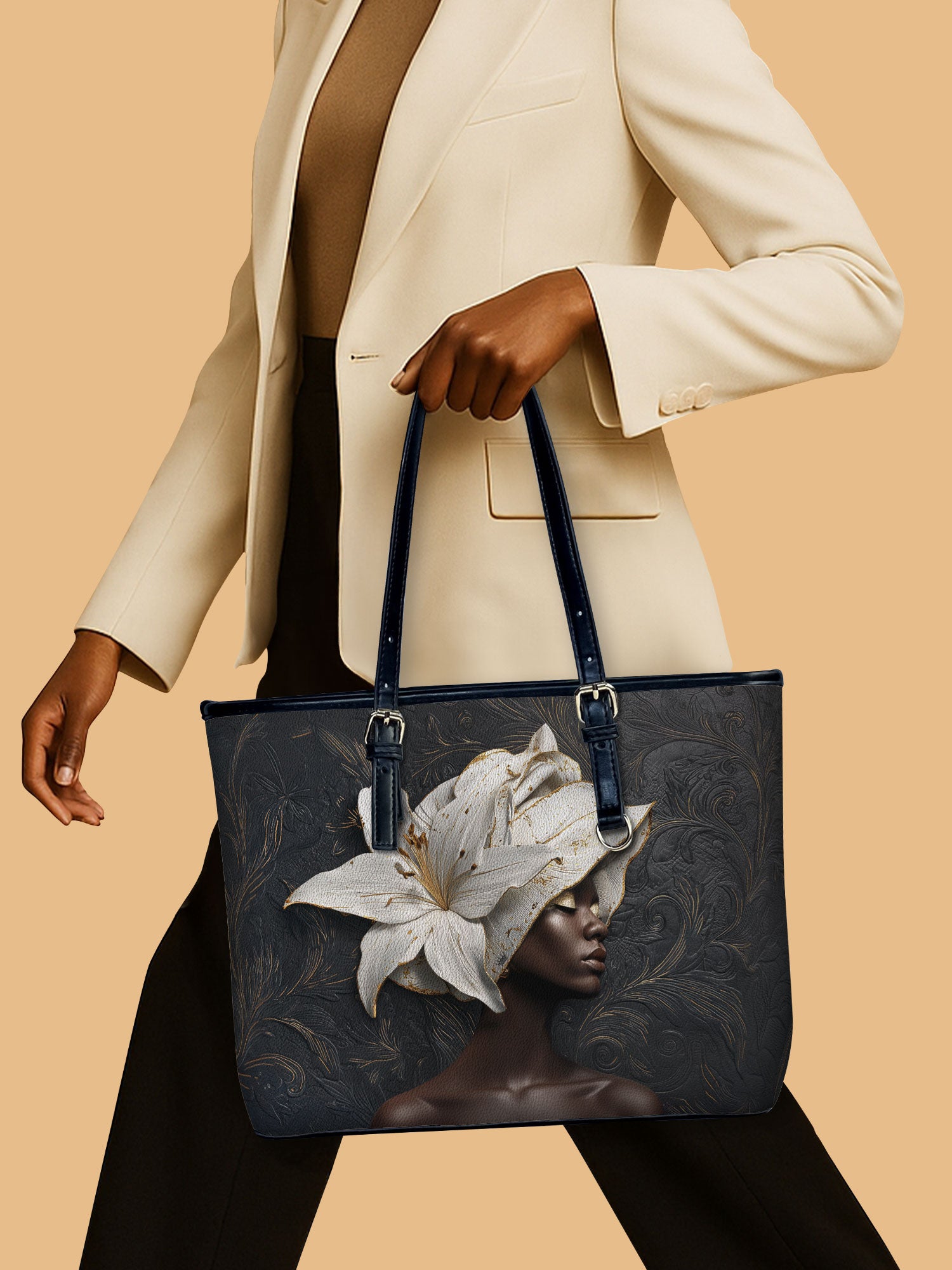 Lily Crown Leather Bucket Bag QR0TV194