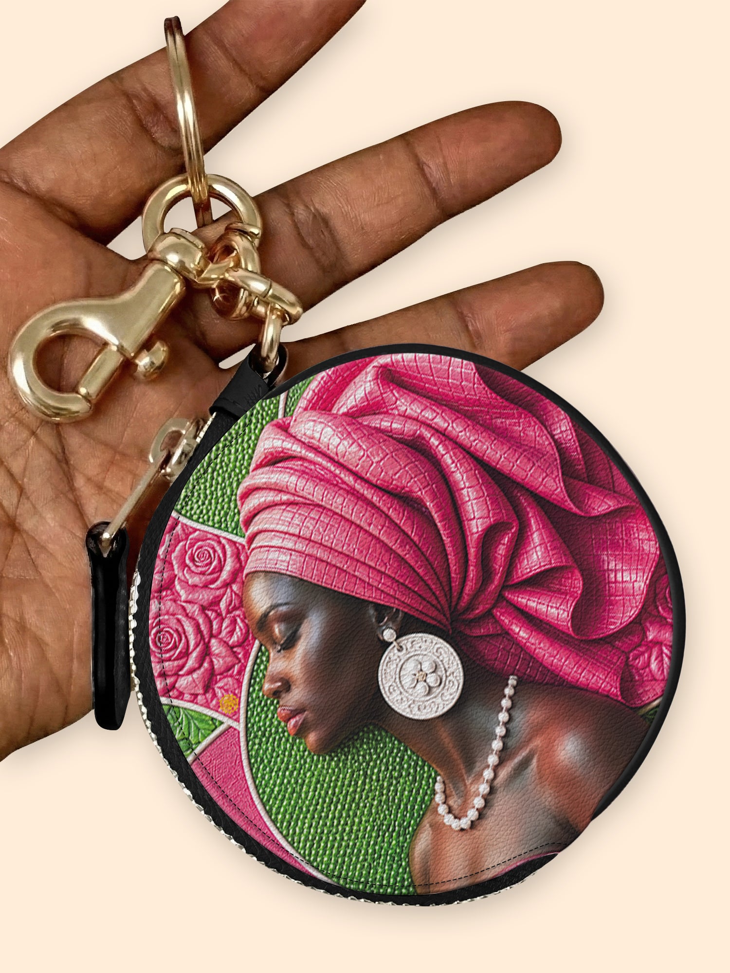 Bloom Worthy Circular Coin Pouch Bag Charm QR0TD706