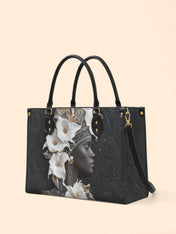 Noir Serenity Premium Leather Handbag QR0TD213
