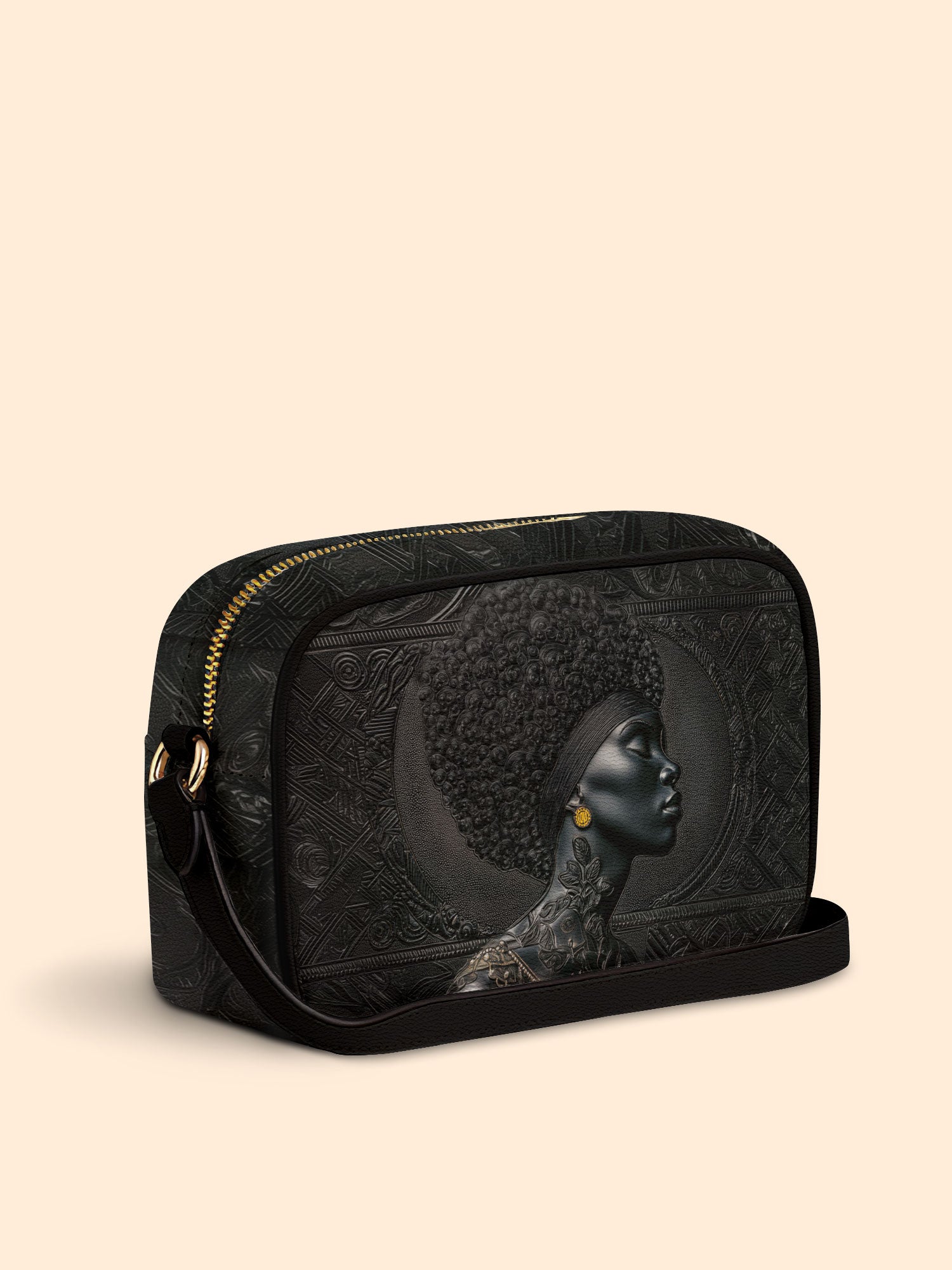 Crowned In Onyx Boxy Crossbody Bag QR0XD119