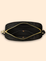Crowned In Onyx Boxy Crossbody Bag QR0XD119