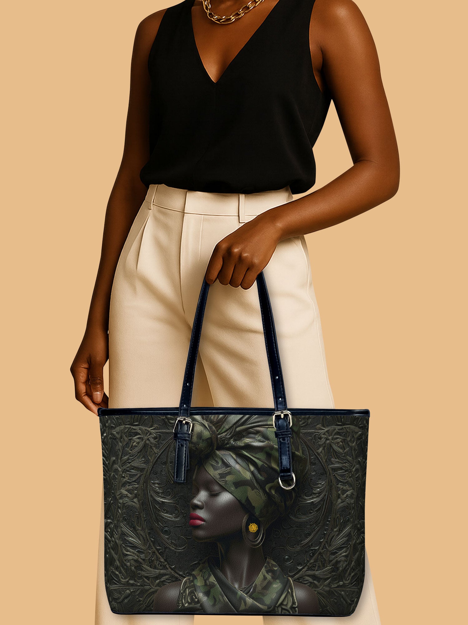 Obsidian Grace Leather Bucket Bag QR0XD977