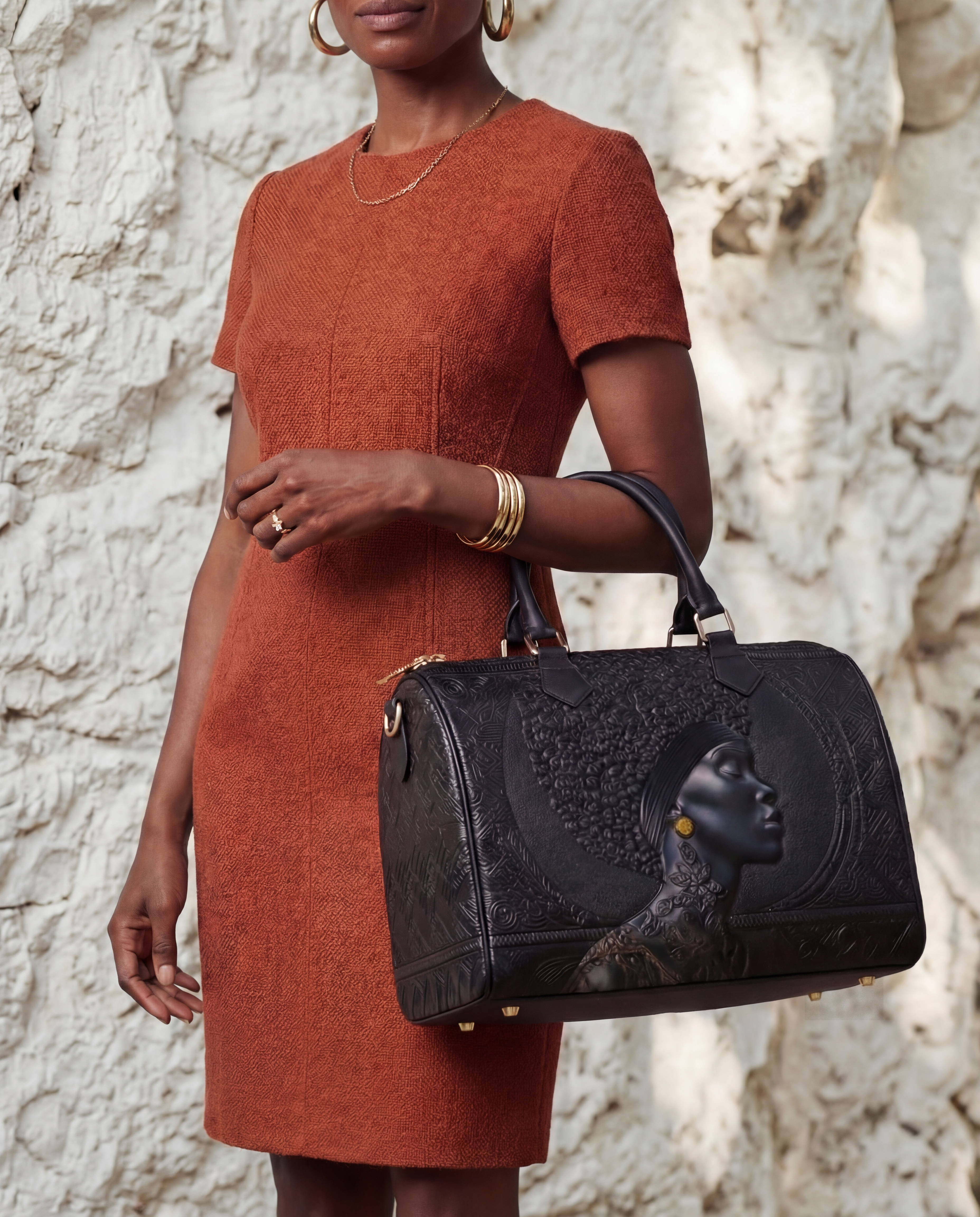 Crowned In Onyx Leather Boston Bag QR0XD119