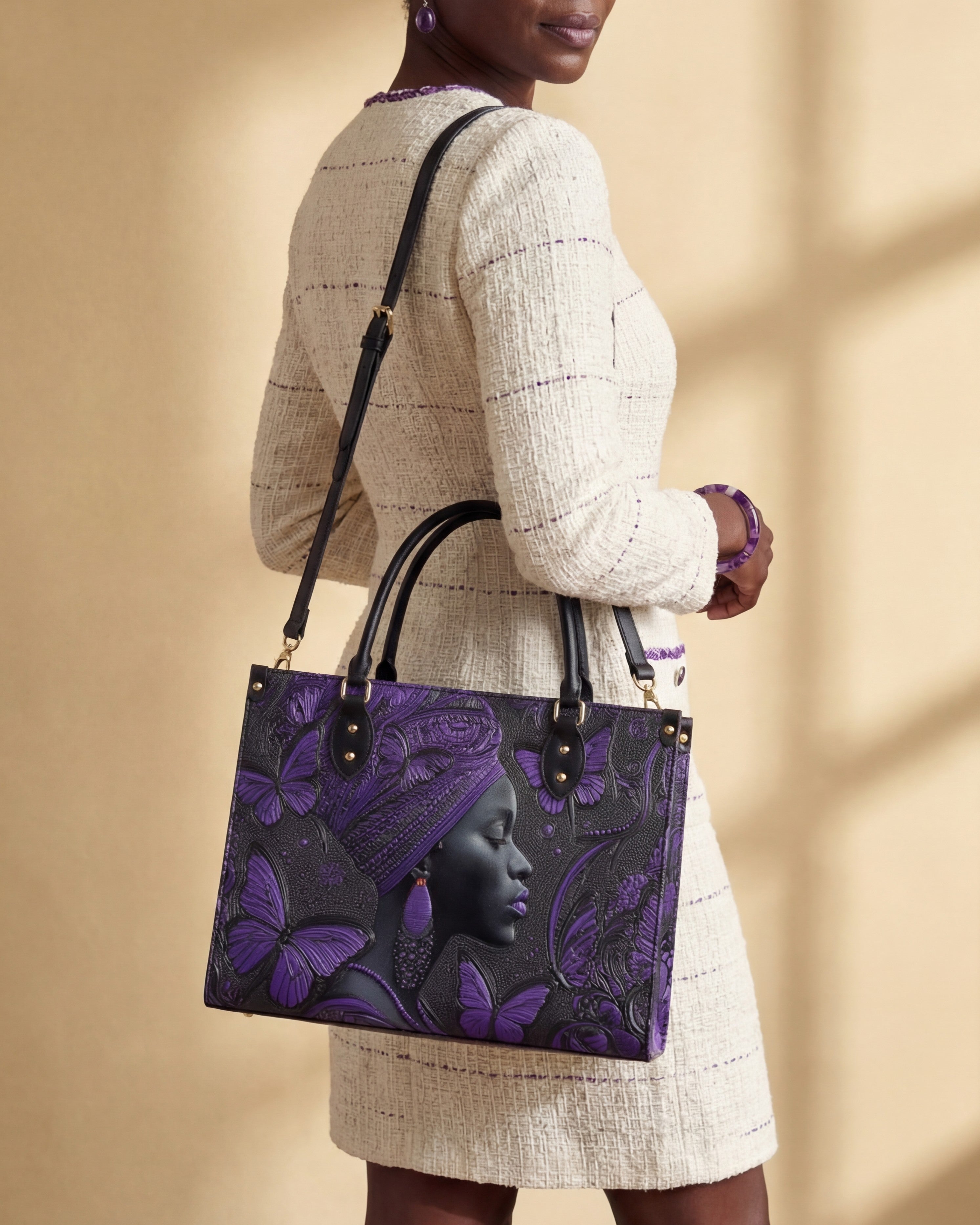 Majesty Known Premium Leather Handbag QR0XD257