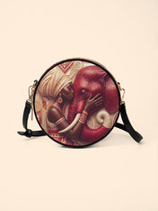 Walk in Strength Circle Crossbody Bag QR0XD300