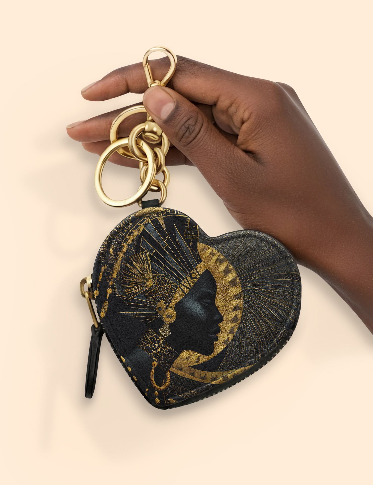 HeartCoinPouch_Focus1_382e35db-86e4-4aba-a2cd-f0916203bd52.jpg
