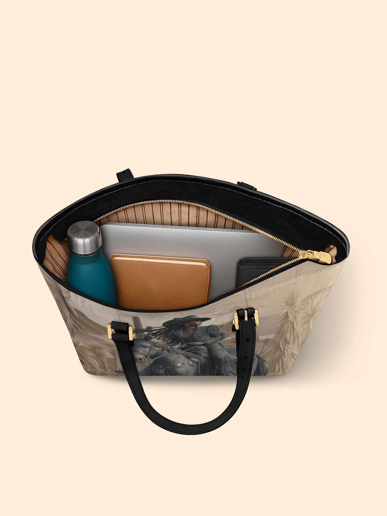 Sunkissed Spurs Sleek Leather Tote QR0TD076