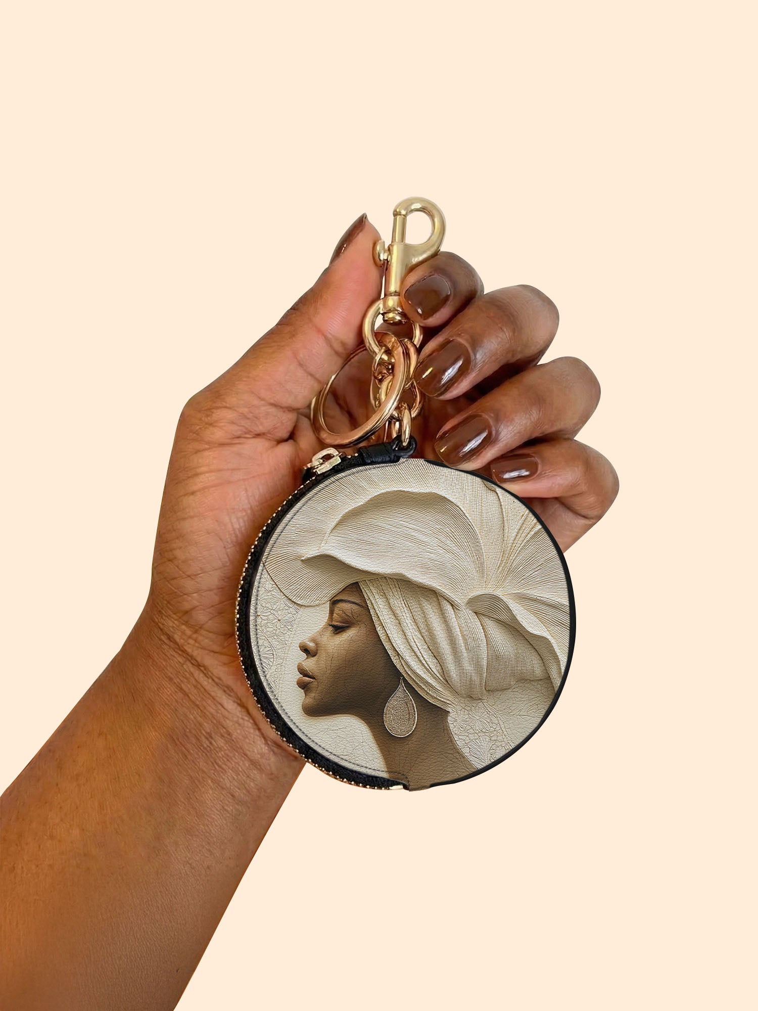 Ivory Blossom Circular Coin Pouch Bag Charm QR0TV067