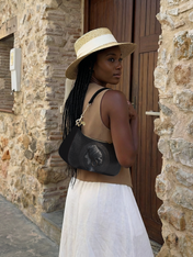 Pure Ebony Demi Crossbody Bag QR0TD287